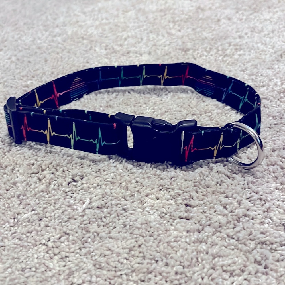 Sinus rhythm dog collar